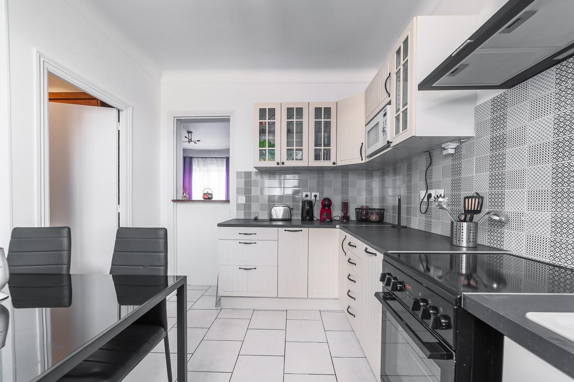 Cosy Modern Apartment - 1 Minute Walk From Train Station Creil Exterior photo